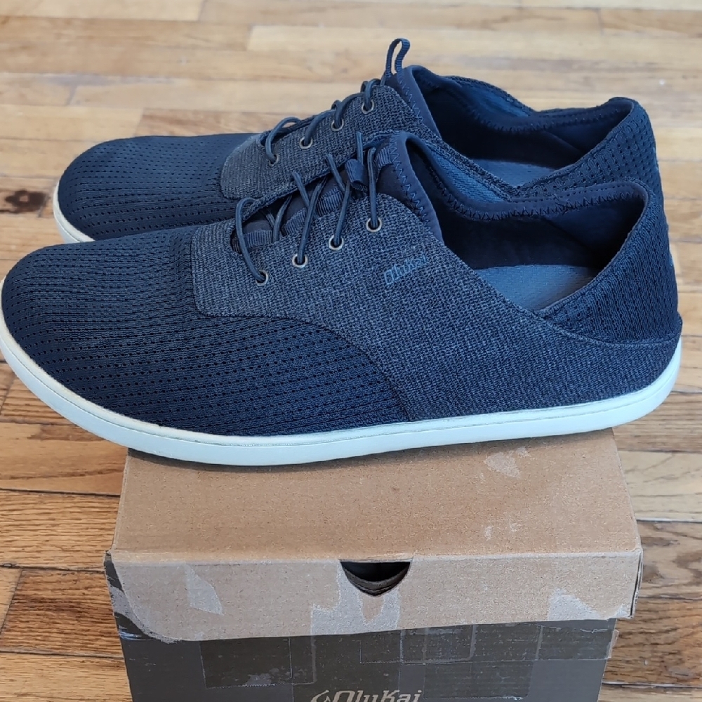 OluKai Men's Black and Gray Sneakers - Picture 4 of 7